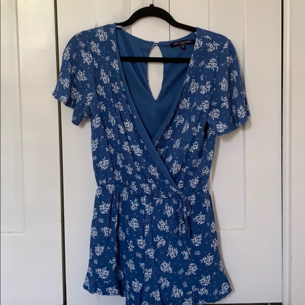 BLUE FLORAL PRINT ROMPER - Picture 2 of 4